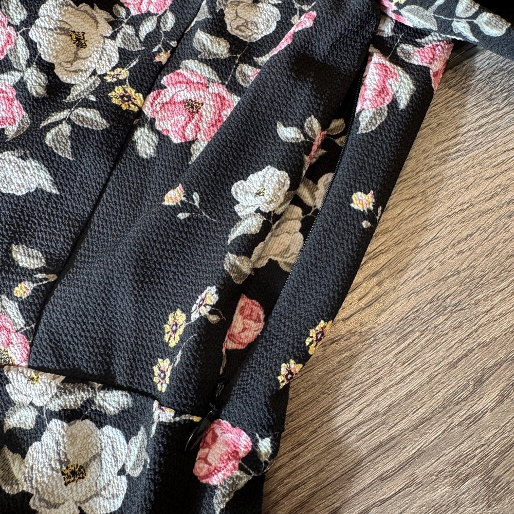 H&M Black Floral Long Sleeve Dress - Pink & White Roses - Picture 5 of 16